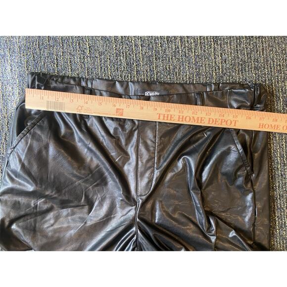 REWASH Women’s High Rise Vegan Leather Pull on Pants Black Size LARGE Y2K NWT - Picture 8 of 8